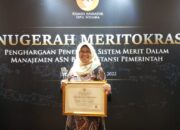 Pemko Bukittinggi Terima Anugerah Meritokrasi 2022