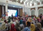 Dinas P3APPKB Kota Bukittinggi Serahkan Honor Kader