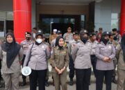 Kapolres Dharmasraya Pimpin Pengamanan Unjuk Rasa Damai Masyarakat Nagari IV Koto Pulau Punjung