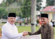 Bangun Puluhan Masjid dan Musala, Rusdi Saleh Kembali Terima Penghargaan dari Pemko Solok