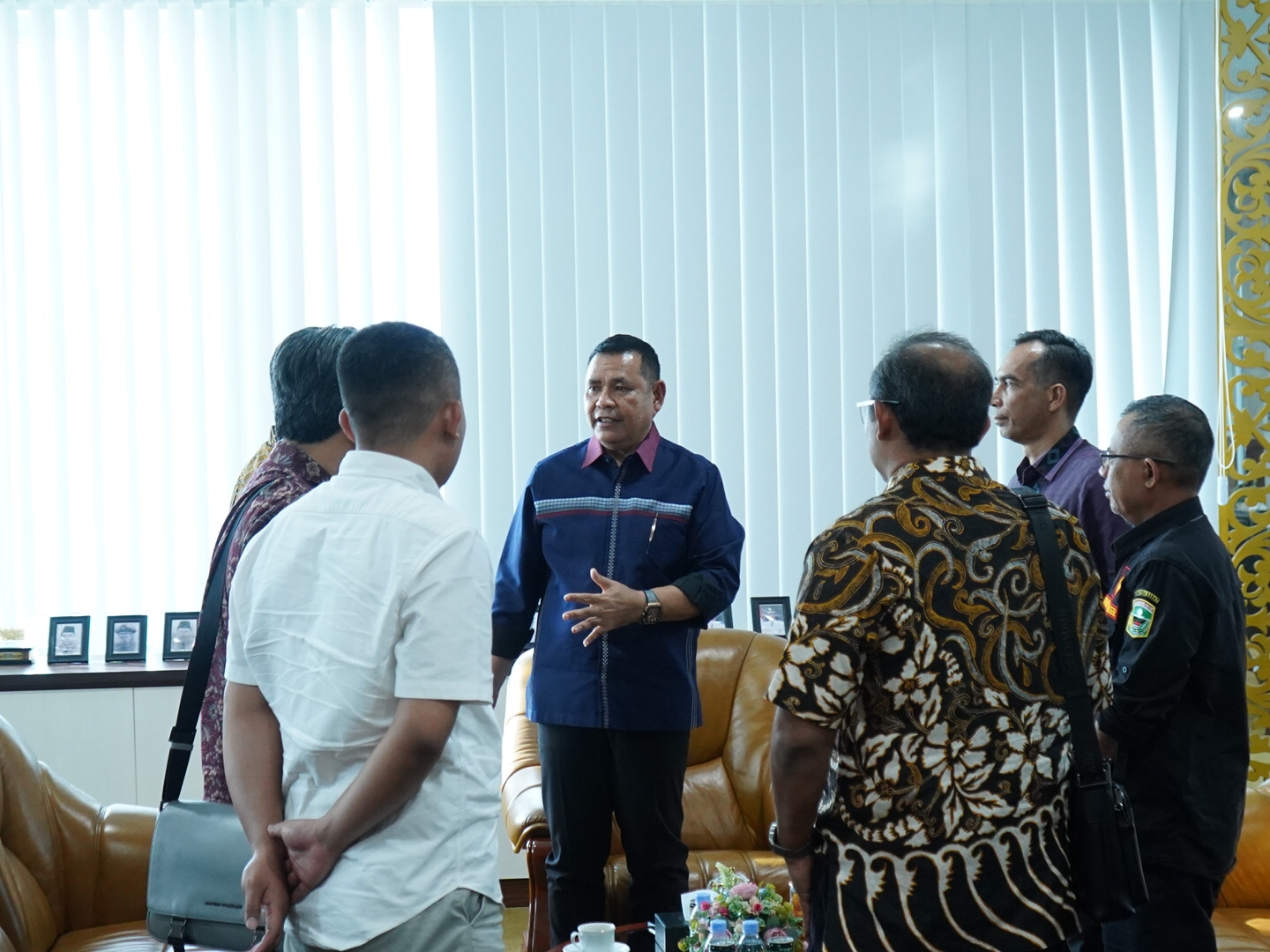 aqua minta maaf tenag kerja pemkab solok