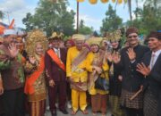 Hadiri Pengukuhan Tuanku Rajo Malenggang di Sungai Pagu, Lisda Hendrajoni Dapat Gelar Mintuo