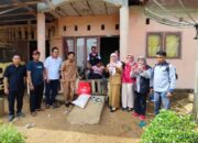 Dinas Sosial P3APPKB Dharmasraya Bagikan Bantuan Sembako dan Alat Bantu ke Masyarakat