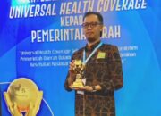 Wako Erman Safar Terima Penghargaan UHC 