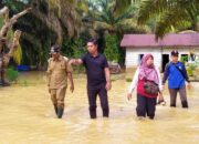 Banjir di Timpeh, Dinas SOSP3APPKB Dharmasraya Berikan Bantuan