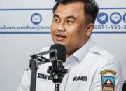 Sutan Riska Terima SPM Award dari Mendagri