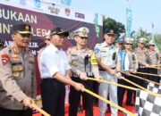 Menko PMK, Kakorlantas Polri dan Dirut Jasa Raharja Gelar Pelepasan Mudik Balik One Way di Gerbang Tol Kalikangkung