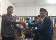 Konvoi Kendaraan Iringi Pendaftaran Bacaleg NasDem ke KPU Bukittinggi