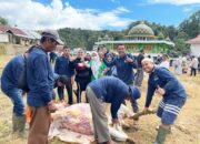 Warga Tiga Jorong Terima Hewan Qurban Sumbangan dari Pabrik AQUA