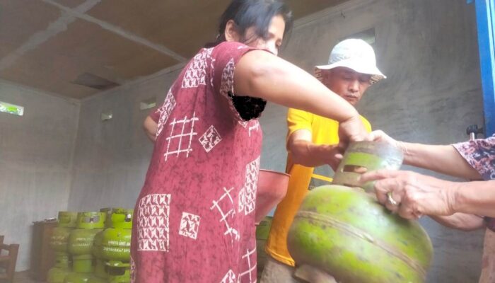 Atasi Keluhan Warga Kabupaten Solok, Pertamina Tambah 11.200 Tabung Gas Elpiji 3kg