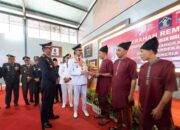HUT RI ke 78, Wako Erman Safar Serahkan Remisi Warga Binaan Lapas Klas IIA Bukittinggi