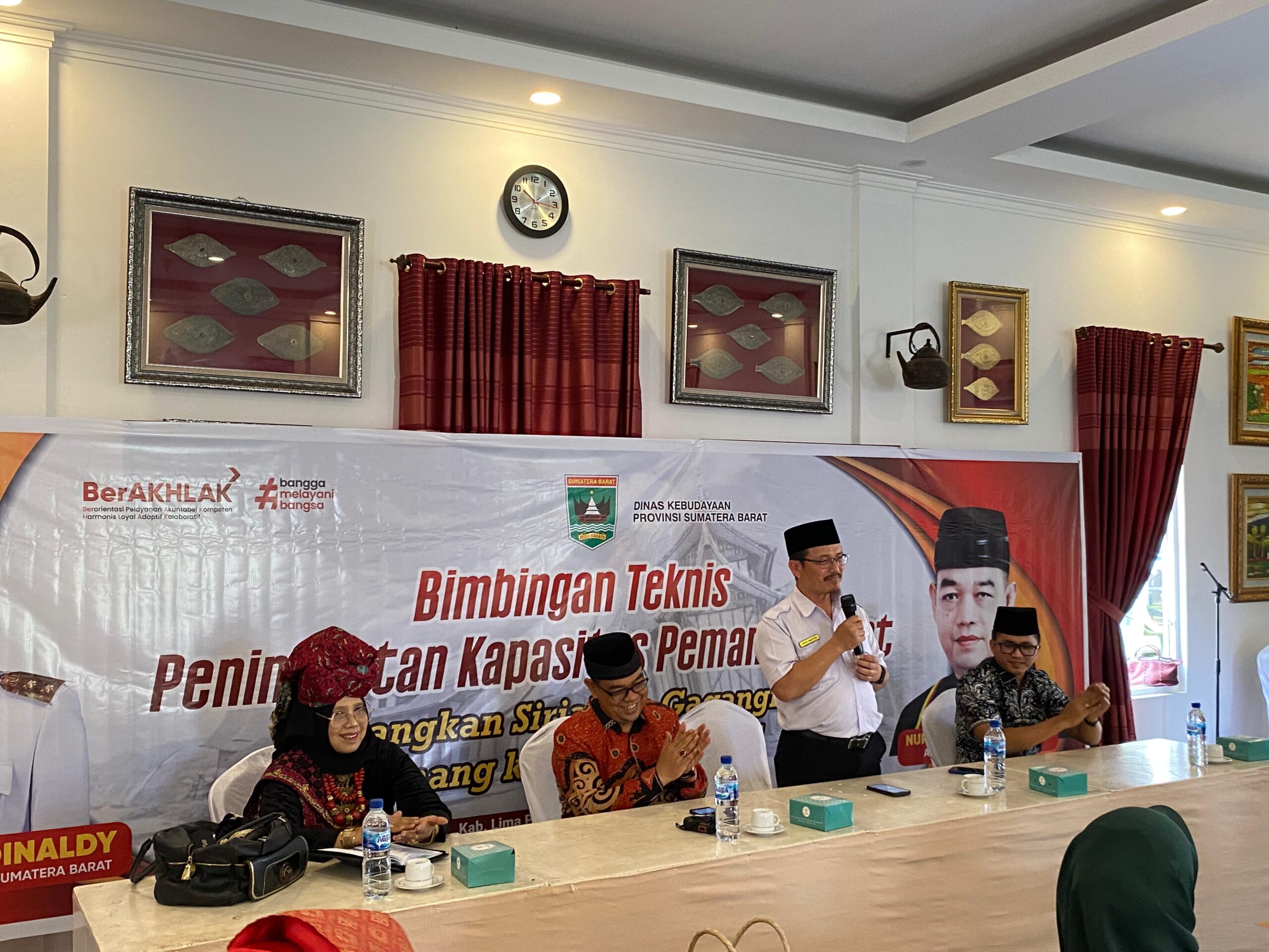 kapasitas ninik mamak dan kemenakan