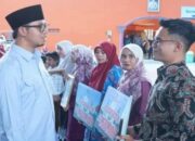 Pemko Bukititnggi Serahkan Inseftif Guru Non PNS