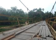 Warga Nagari Padukuan Dharmasraya Curhat Soal Jembatan Rusak Bertahun-tahun, Drs. H. Marlis, MM:  Saya Carikan Solusi untuk Dibangun Jembatan Baru