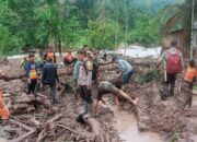 Korban Banjir Bandang dan Longsor Terus Bertambah di Pesisir Selatan, Ini Identitasnya