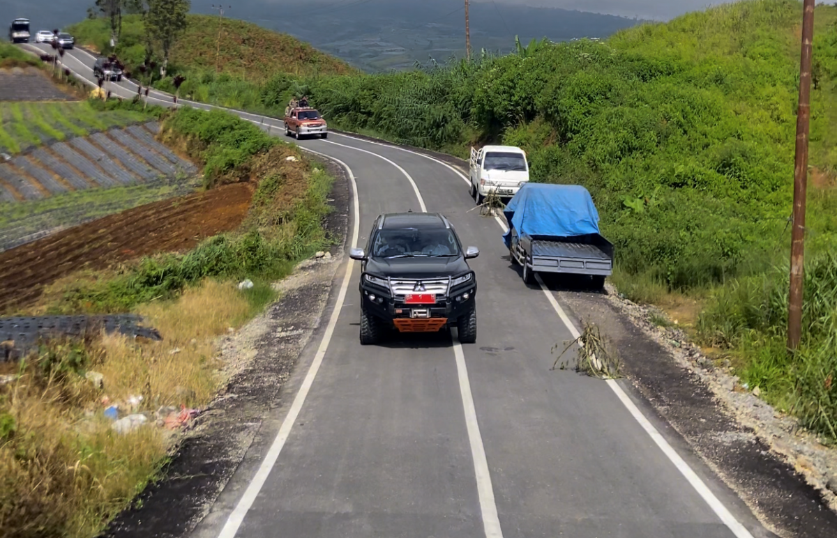 bupati solok kondisi jalan baik 500 km