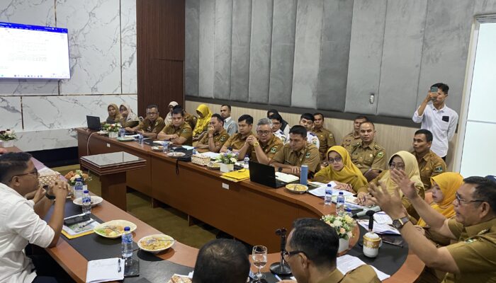 Bahas Jalan Nasional Aie Dingin, Bupati Solok Gerak Cepat Putuskan, Pemprov Sumbar Lamban