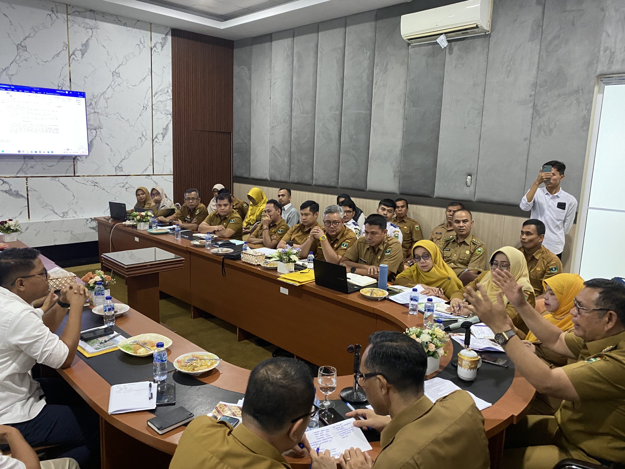 bupati solok cepat jalan nasional aie dingin pemprov sumbar lamban