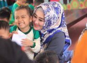 Hore! Puluhan Ribu Anak di Sumatera Barat Terima Beasiswa PIP Tahap I Jalur Aspirasi Lisda Hendrajoni