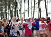 Senam Ceria 2 Periode Bunda Lisda Hendrajoni Menyala di Muaro Bantiang Tarusan