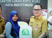 Pemko Bukittinggi Salurkan Bantuan Beras CPP