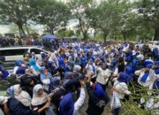 Teriakan Nomor 2 Menggema, Ratusan Pendukung Emiko-Irwan Penuhi Debat Paslon