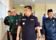 Bupati Tutup Laga Turnamen Bola Kaki di Nagari Ampalu
