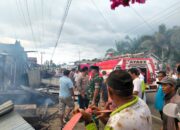 Si Jago Merah Mengamuk di Pesisir Selatan, Dua Rumah dan Empat Ruko Ludes Terbakar 