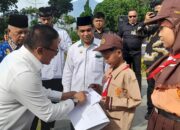 Wali Kota Bukittinggi Serahkan Bantuan Baznas Sebesar Rp281 juta