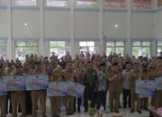 Perkuat Akar Pelayanan, Pemko Padang Salurkan Dana Operasional RT/RW