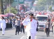 Meriah, Ribuan Warga Saksikan Pawai Alegoris HUT RI ke 80 di Kota Bukittinggi