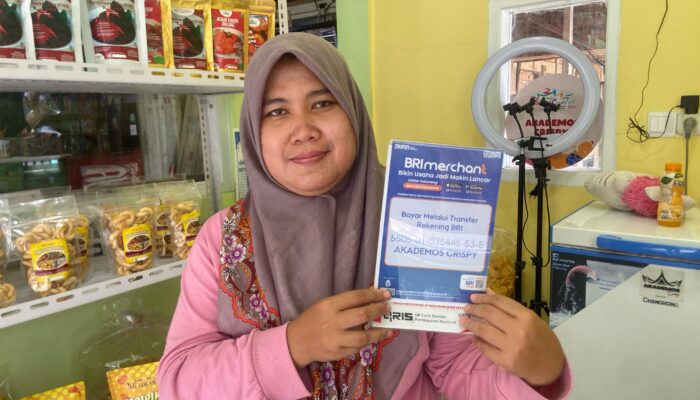 Akademos Crispy Tembus Pasar Internasional