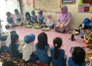Bunda PAUD Pessel Tinjau Program Makan Bergizi di TK Pembina 2 Painan