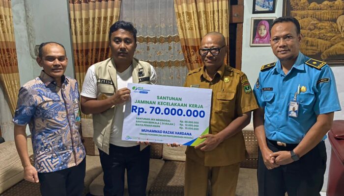 BPJS Ketenagakerjaan Serahkan Santunan JKK