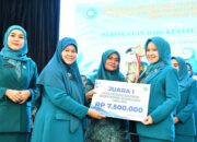 PKK Padang Juara I Lomba Dasawisma