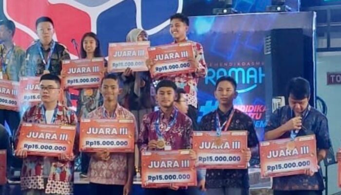 Dua Siswa SMAN 1 Sumbar Torehkan Prestasi di OSN 2025