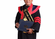 John Kenedy Azis Raih Gelar Doktor Cumlaude