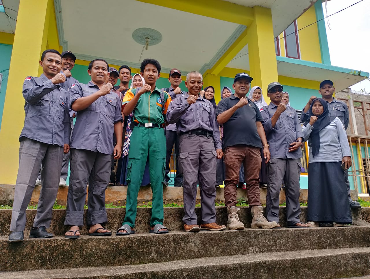 Kolaborasi Hebat DPR RI dan DPRD Sijunjung Wujudkan Listrik Gratis untuk Ratusan Keluarga di Kecamatan Sumpur kudus