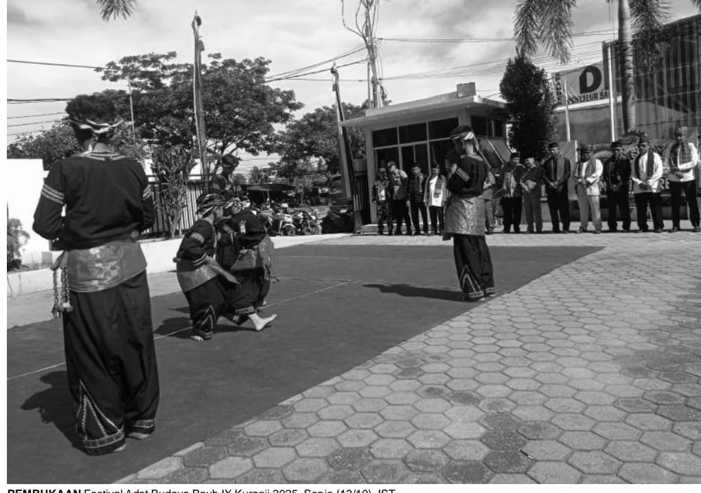 PEMBUKAAN Festival Adat Budaya Pauh IX Kuranji