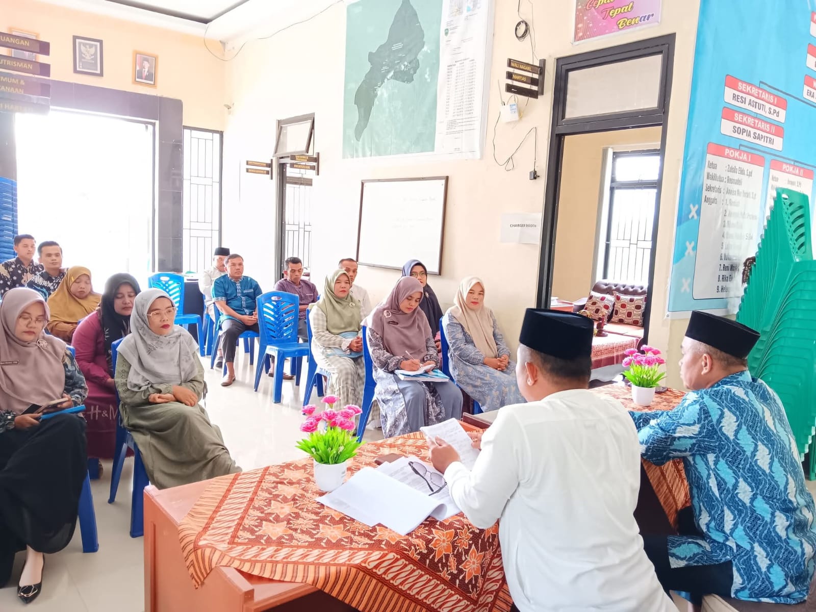 Pemerintahan Nagari Simpang Utara Awali Pekan dengan Tausyiah dan Rakor Pekanan