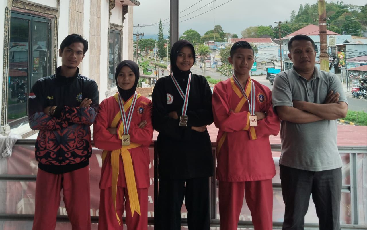 Pendekar Muda MAN 1 Padang Guncang Bukittinggi! Raih Emas di Kejuaraan Silat Internasional Dang Tuanku VI 2025