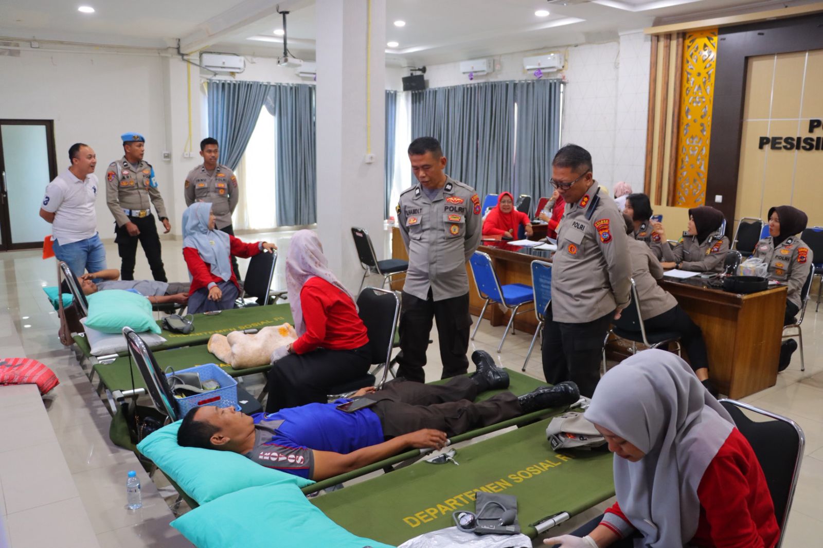 Polres Pesisir Selatan Gelar Donor Darah, Wujud Polisi Humanis di HUT Humas Polri ke-74