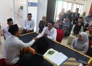 Tangis Bahagia di Kantor Kejaksaan, 6 Pasang Pengantin Sah di Tempat Tak Biasa
