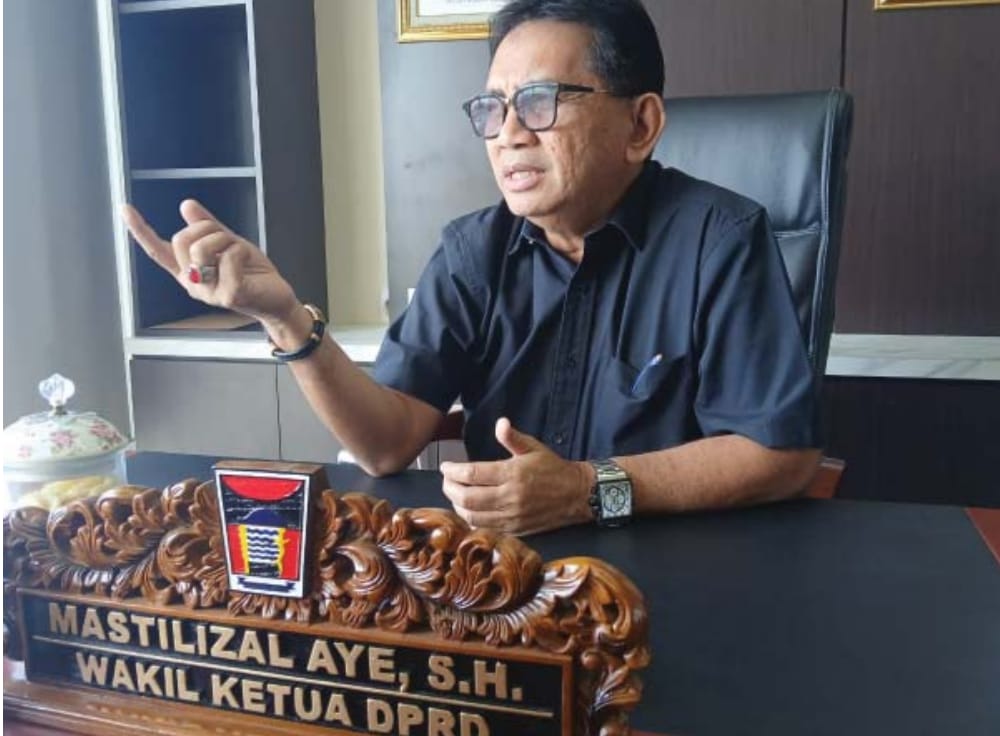 WAKIL Ketua DPRD Kota Padang, Mastilizal Aye