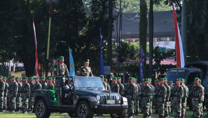 Langit Padang Saksikan Semangat Juang, HUT ke-80 TNI dengan Pesan Kebersamaan dan Kedaulatan Bangsa