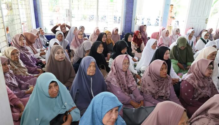 Ibu Berperan Besar Menanamkan Nilai Al Qur’an pada Anak