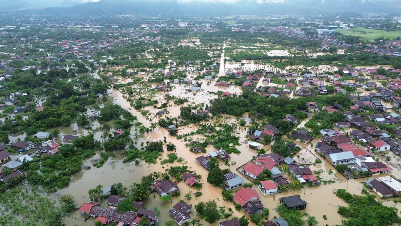 Cuaca Ekstrem Diperkirakan Hingga 30 November 2025