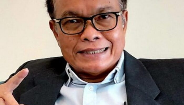 Ancaman Resentralisasi di Balik Kebijakan Pusat