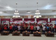 Atlet dan Pelatih Sumbar Terima Bonus