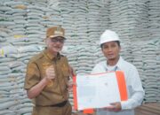 Pemkab Pessel Hibahkan 2 Hektar Tanah untuk Gudang Bulog